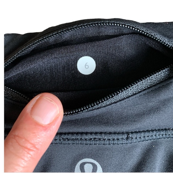 Lululemon, size 6, black shorts, - Picture 5 of 8